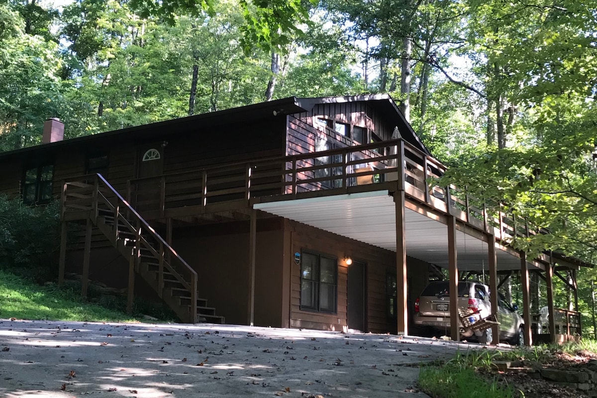 Pumpkin Hollow Tree Top House