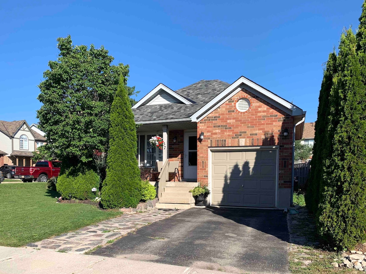 The Gem of Orangeville-Main Floor of Bungalow