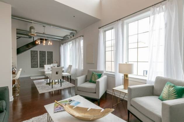 Sophisticated and Chic Airy Midtown Loft!