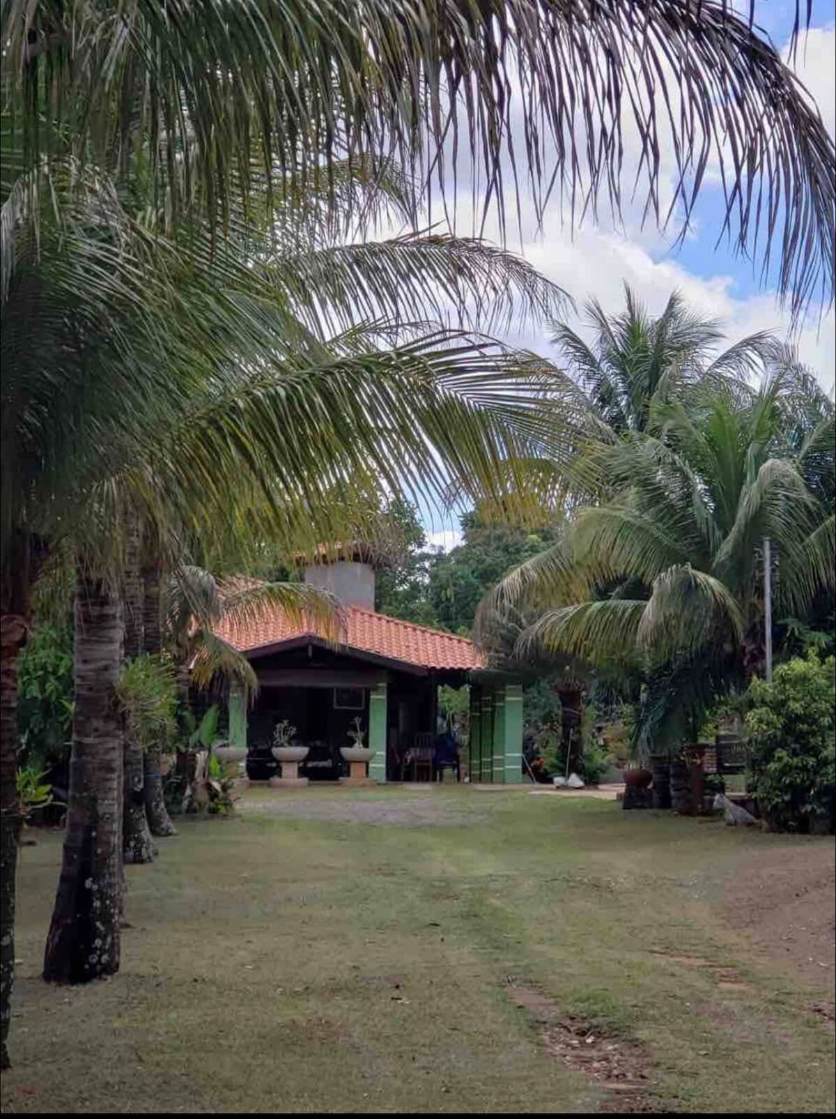 "Recanto do Lê" O  Recanto que encanta um Paraíso!