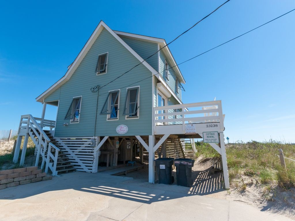 Oceanfront Outer Banks pet friendly