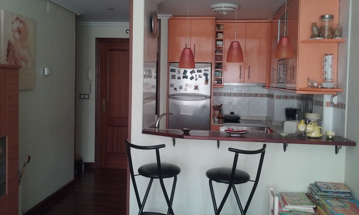 Apartamento Sarón ， 2公里Cabarceno ，带车库