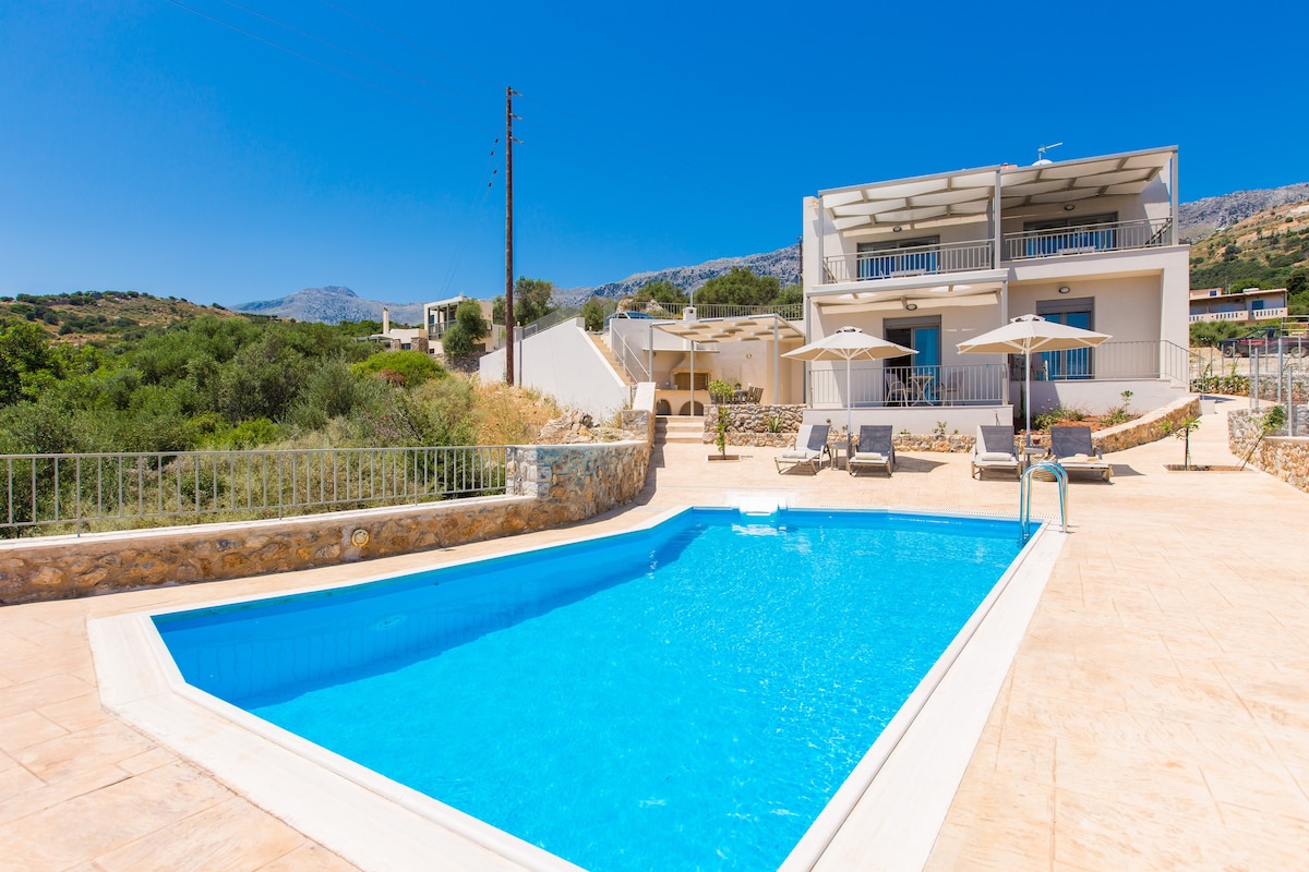 Villa Thromila - Panoramic Sea view in South Crete