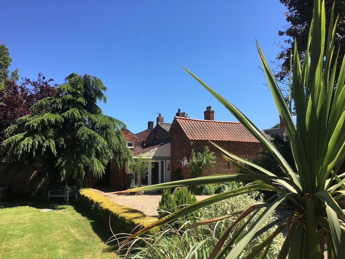 Heckington Ivy House Barn