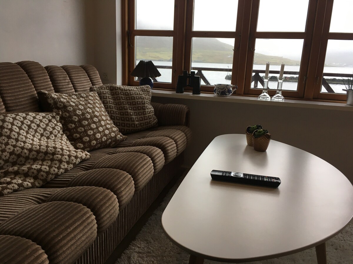 Boathouse apartement in Hvalvík