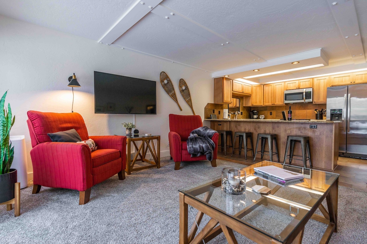 Base Camp Condo Downtown Sandpoint