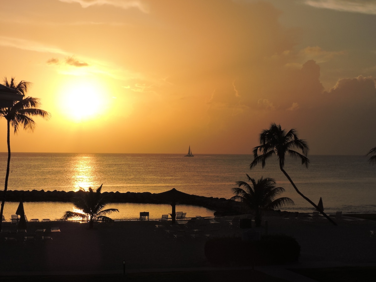 Beach condo with sunset view