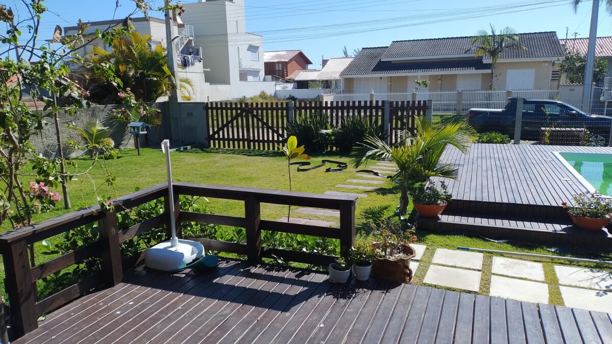 Casa para família curtir em  Itapirubá