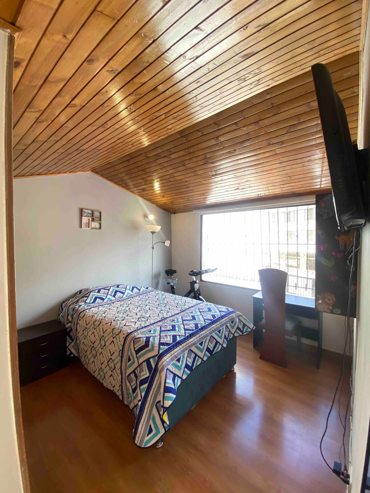 Cómoda habitación,sector residencial norte  Bogotá