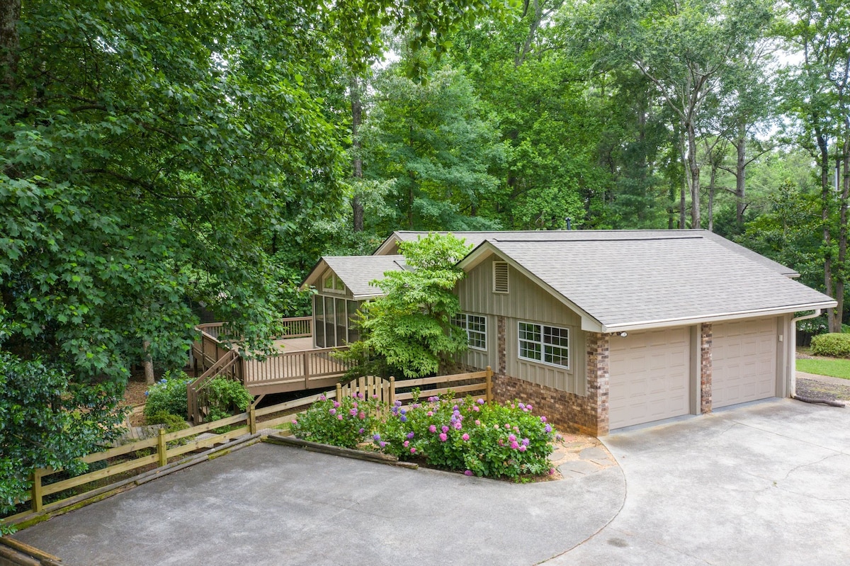 Hydrangea House