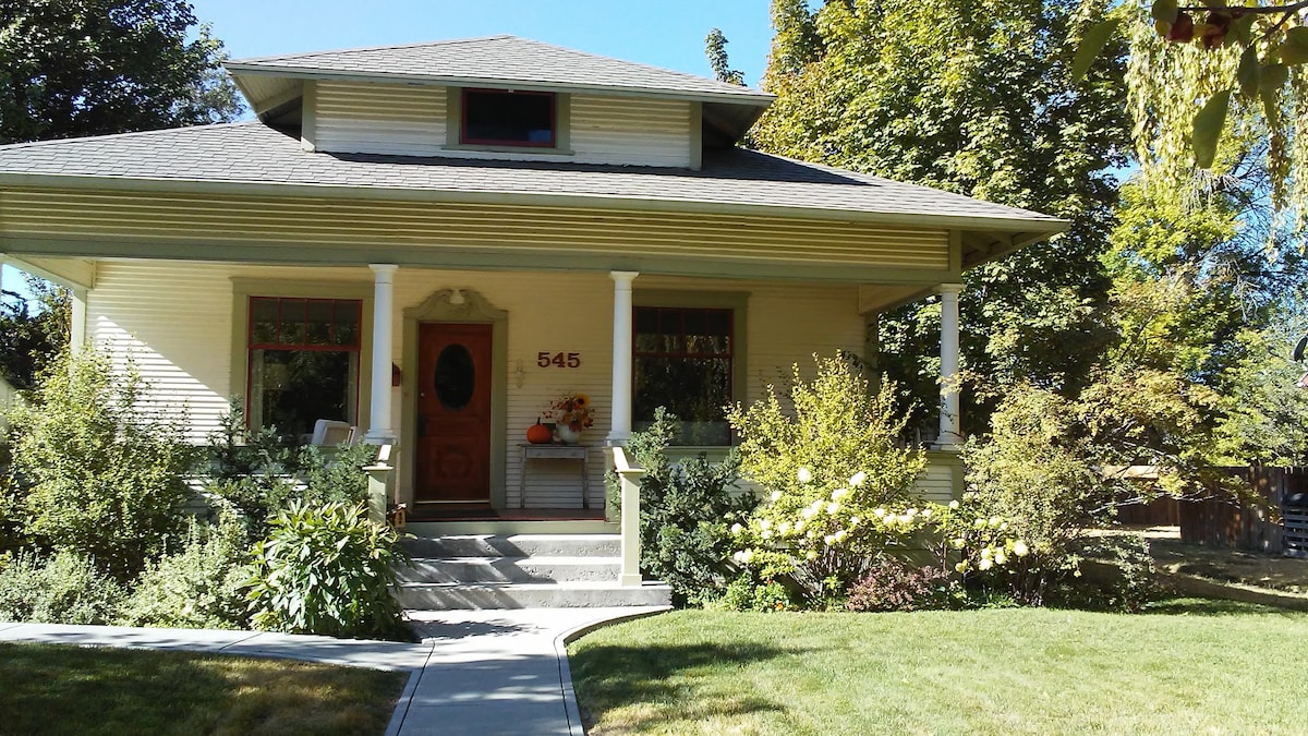 College Neighborhood Bungalow