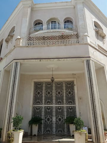 Tunis的民宿