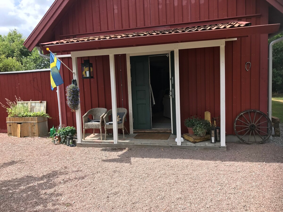 Former farm shop, 9 min from Centre