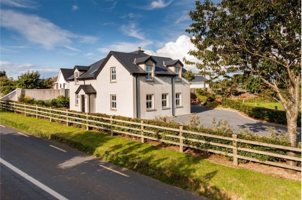 Beautiful Family home with stunning views