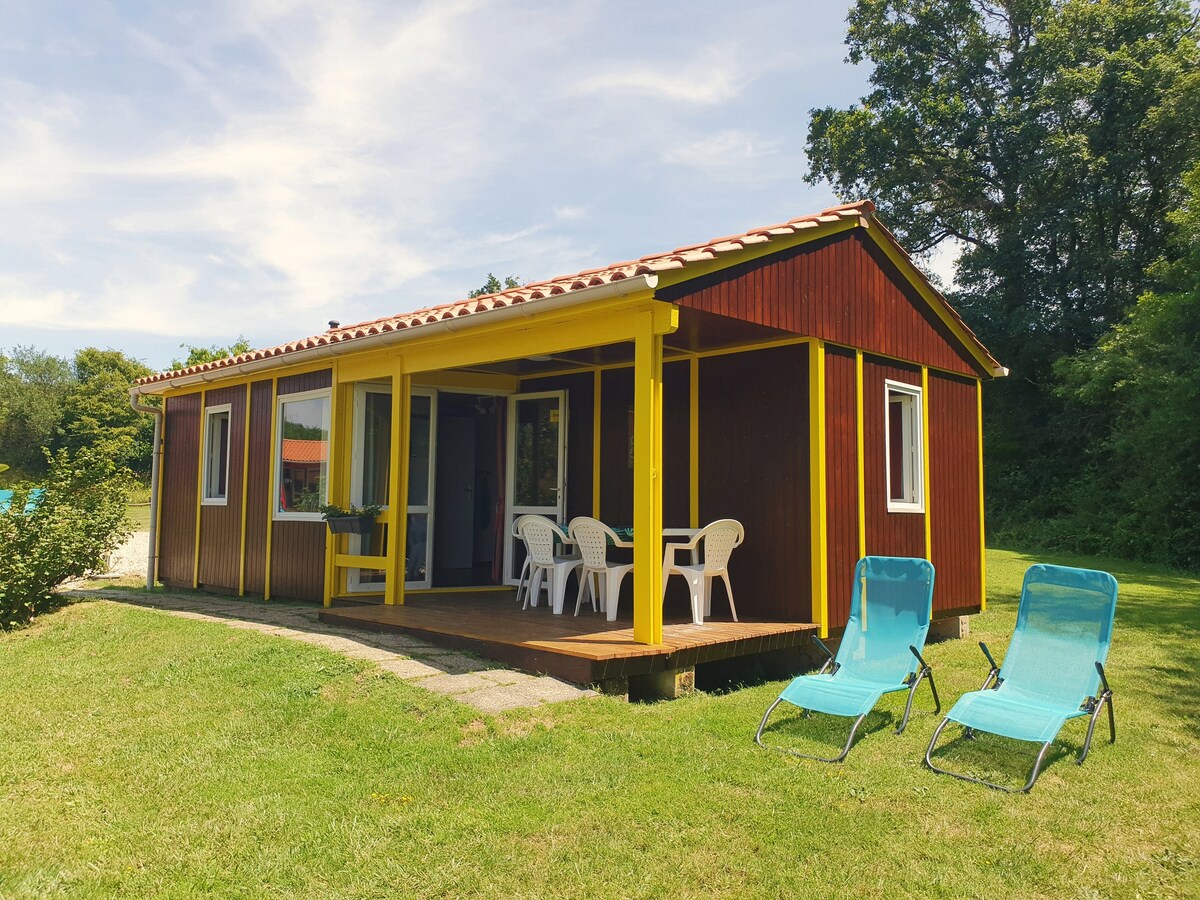 Gîte meublé / campagne et forêt / "Châtaignier"