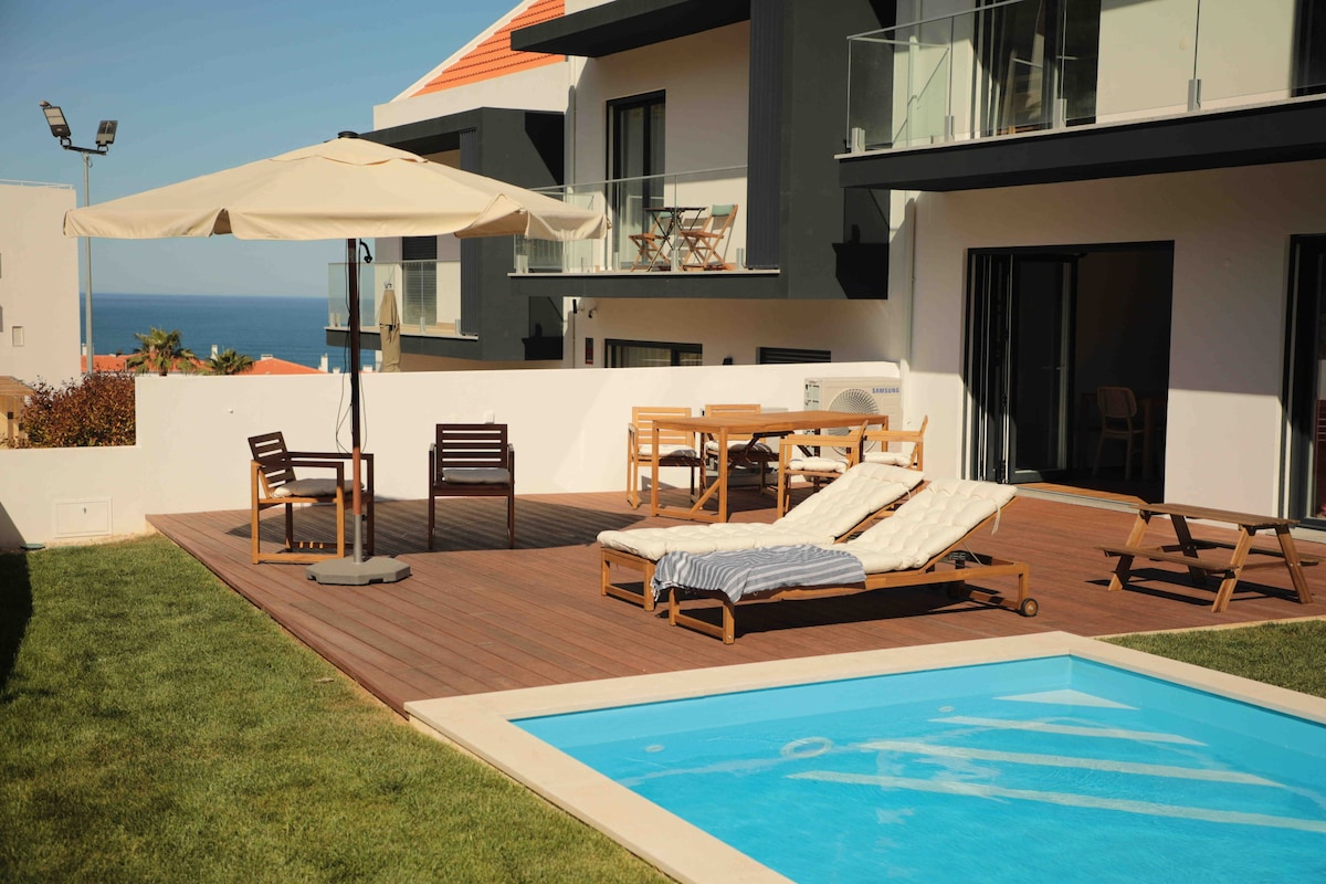 Villa with private garden & pool & sea view