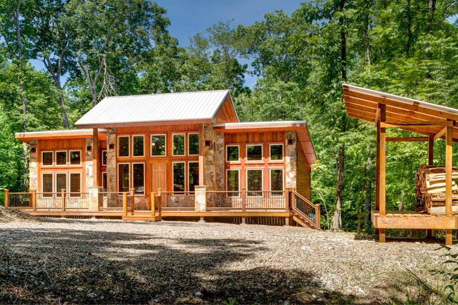 The Kootenai Creek Cabin at Hochatown