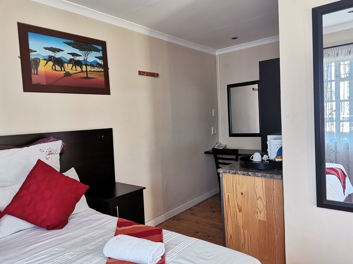 Suitable Accommodation for Travellers - ( Room 15)