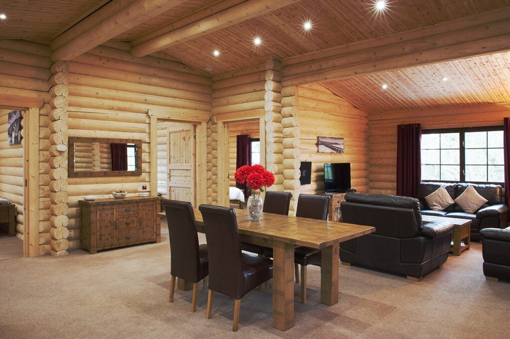 The Tweed Log Cabin with Hot Tub, Northumberland