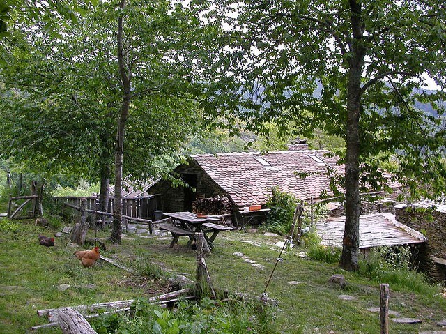 Mas la Devèze ：有机农场「La Bergerie」的小屋