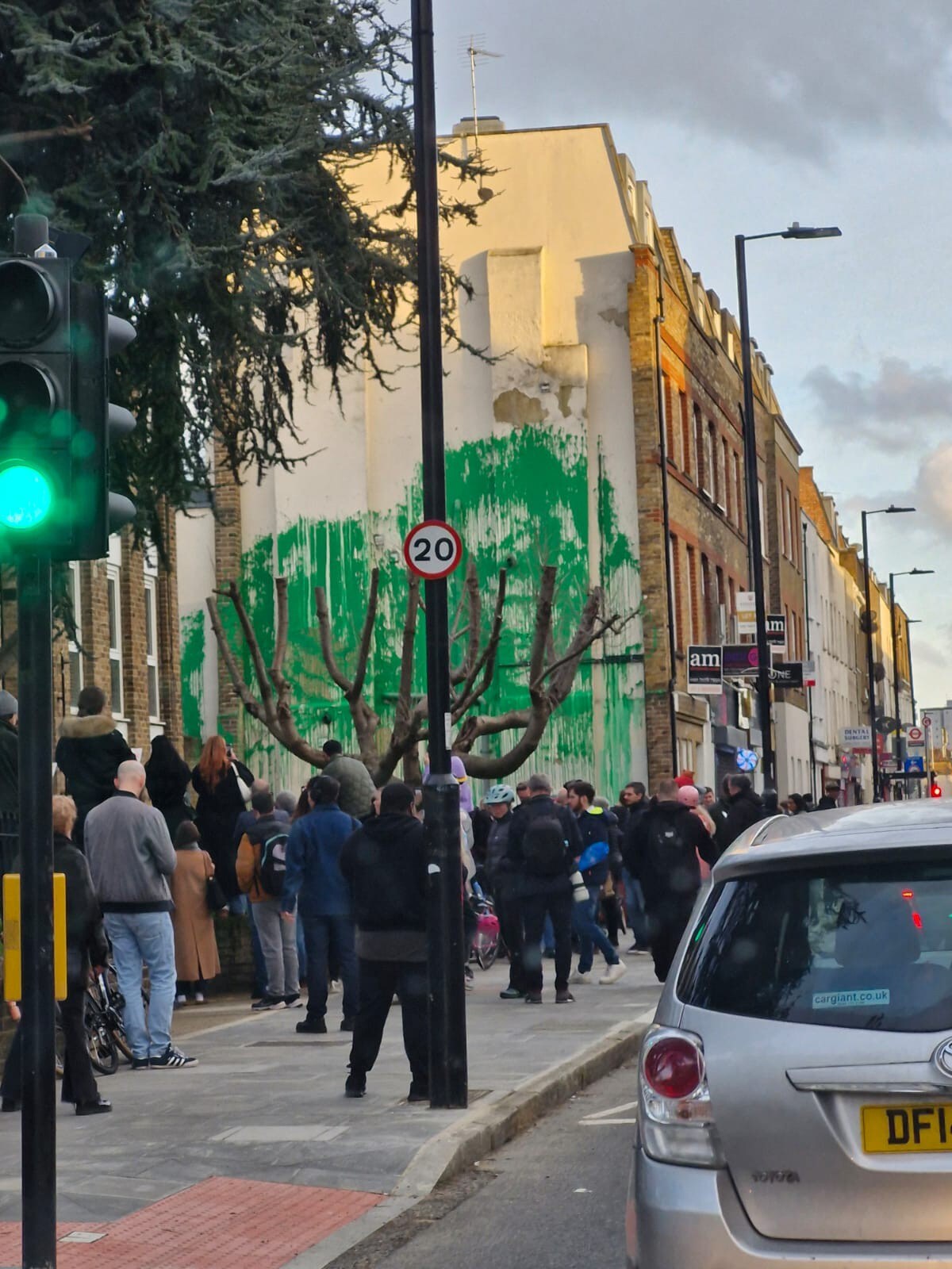 可爱的房间，带套内卫生间芬斯伯里公园（ Finsbury Park