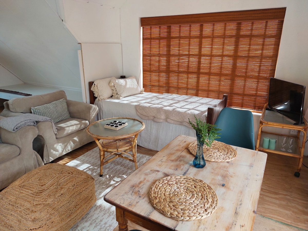 Mossel Bay Central Loft Studio