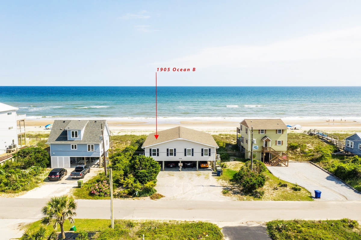 Oceanfront Seaton Hall East-Stay Where You Play