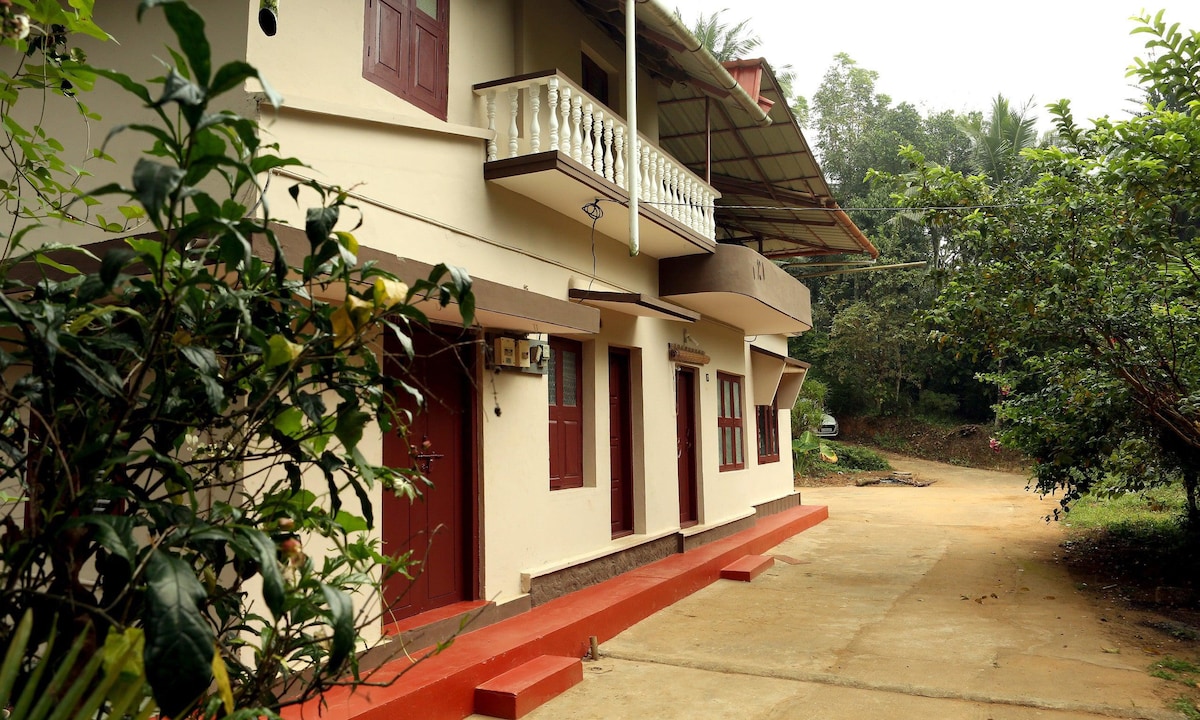 Sunshine Farm Stay in Bio-herbal plantation central Wayanad