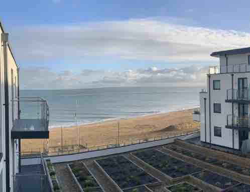 Lookout, Ramsgate. By the Beach/Private Parking