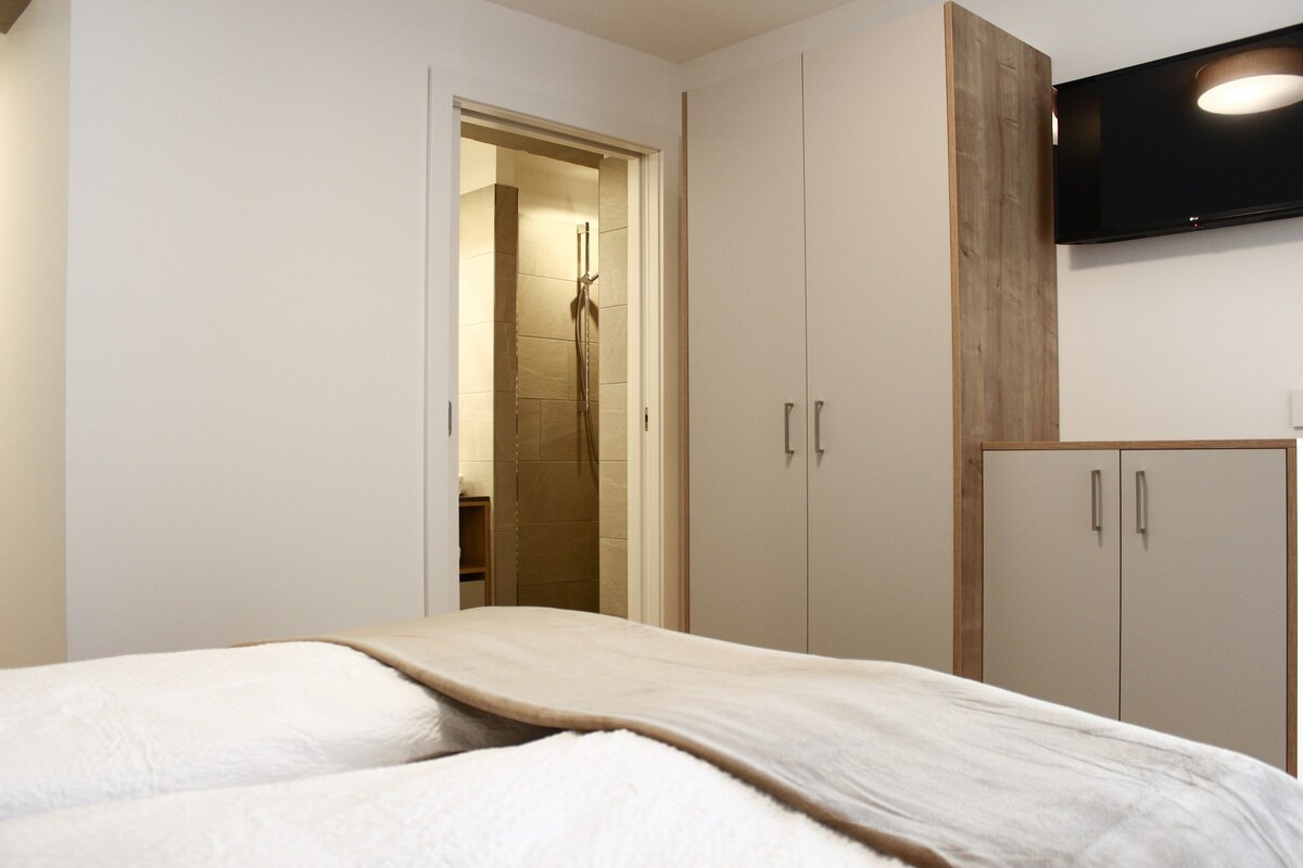 Rainer豪华公寓。两个卧室，两个卫生间