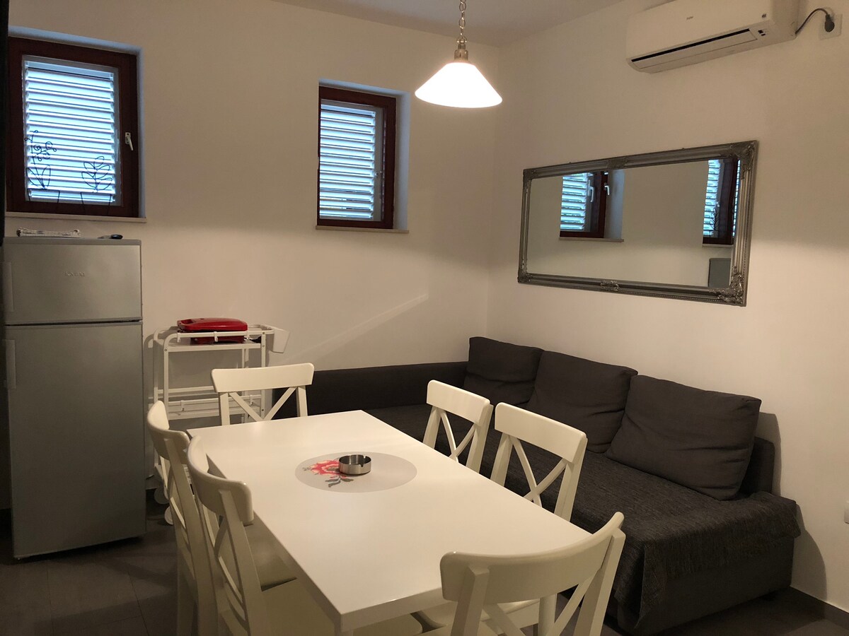 Relaxing apartment Gligora Pag