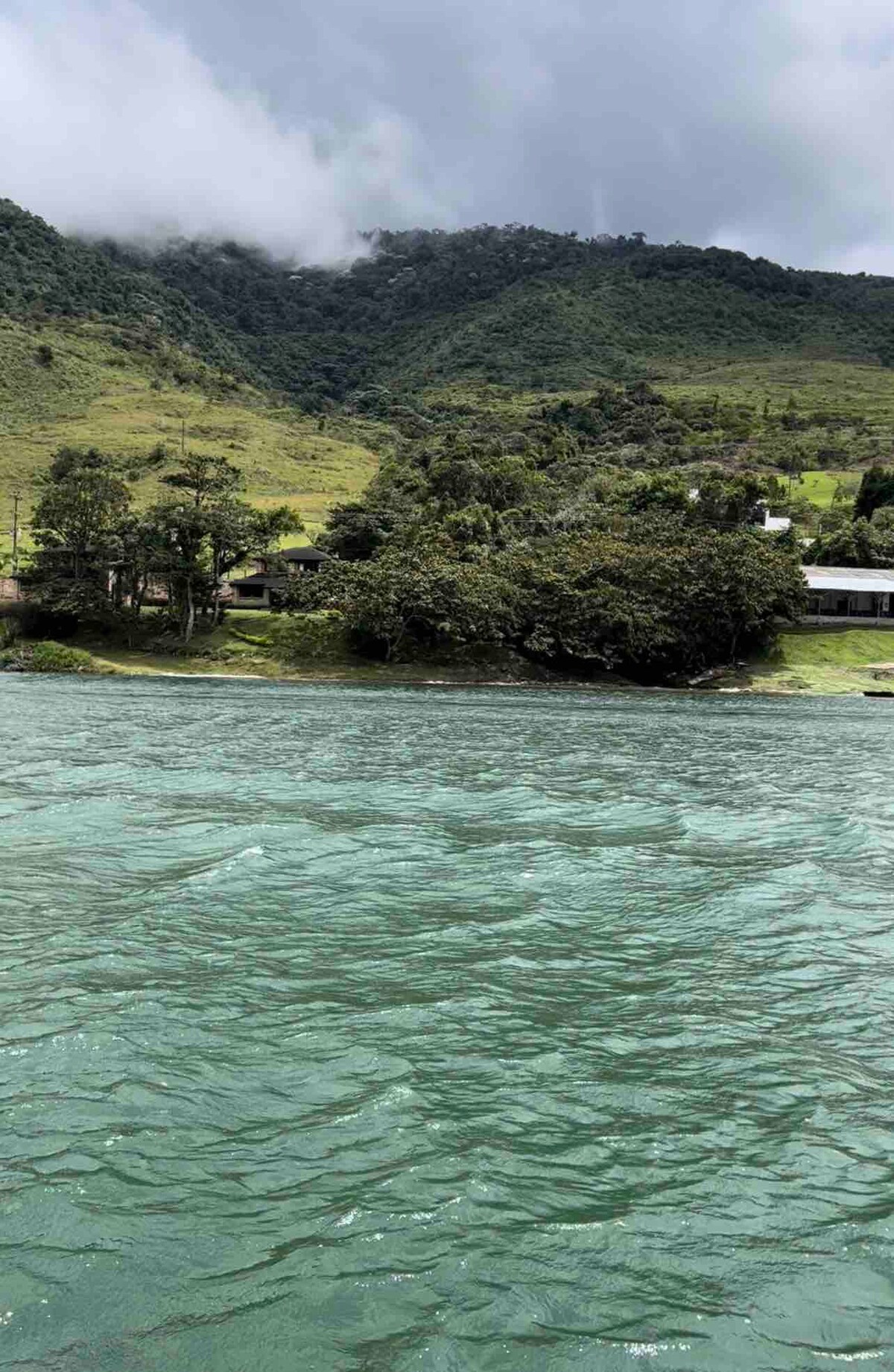 Finca lugano Lago calima  valle del Cauca colombia