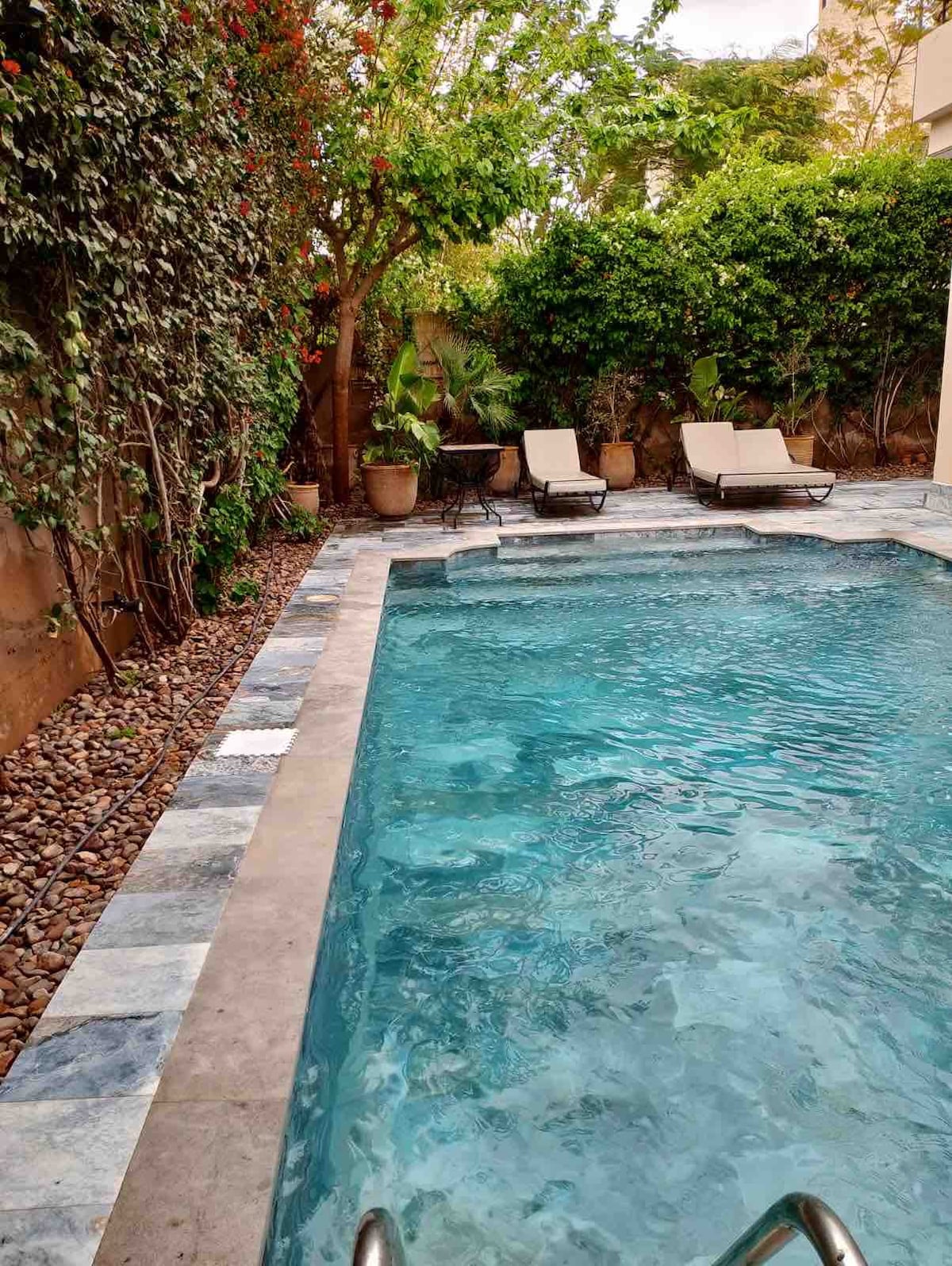 漂亮的别墅，带私人泳池。