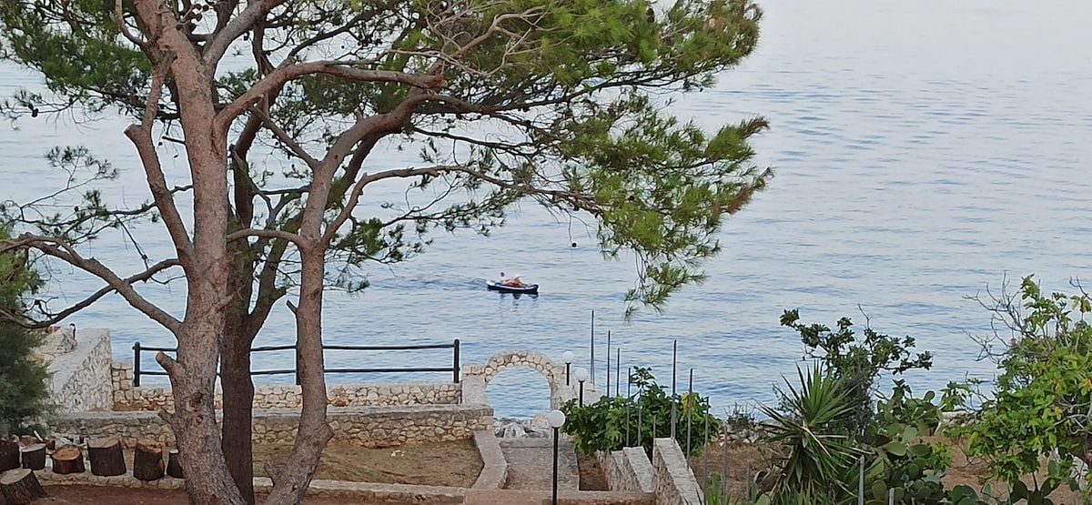 Salento x due : tra pini e ulivi casetta sul mare