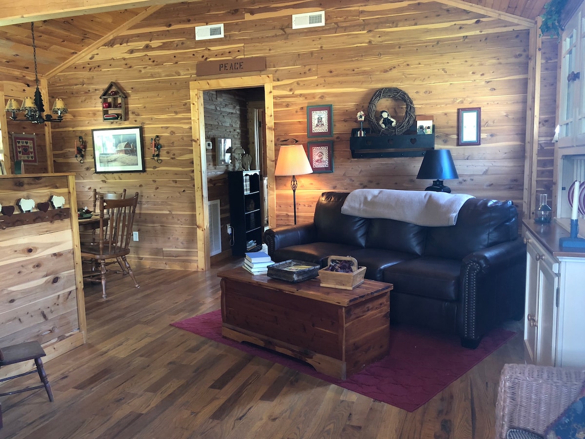 Hays Lodge （ 1间卧室/1间浴室、可睡4人、湖畔小屋）