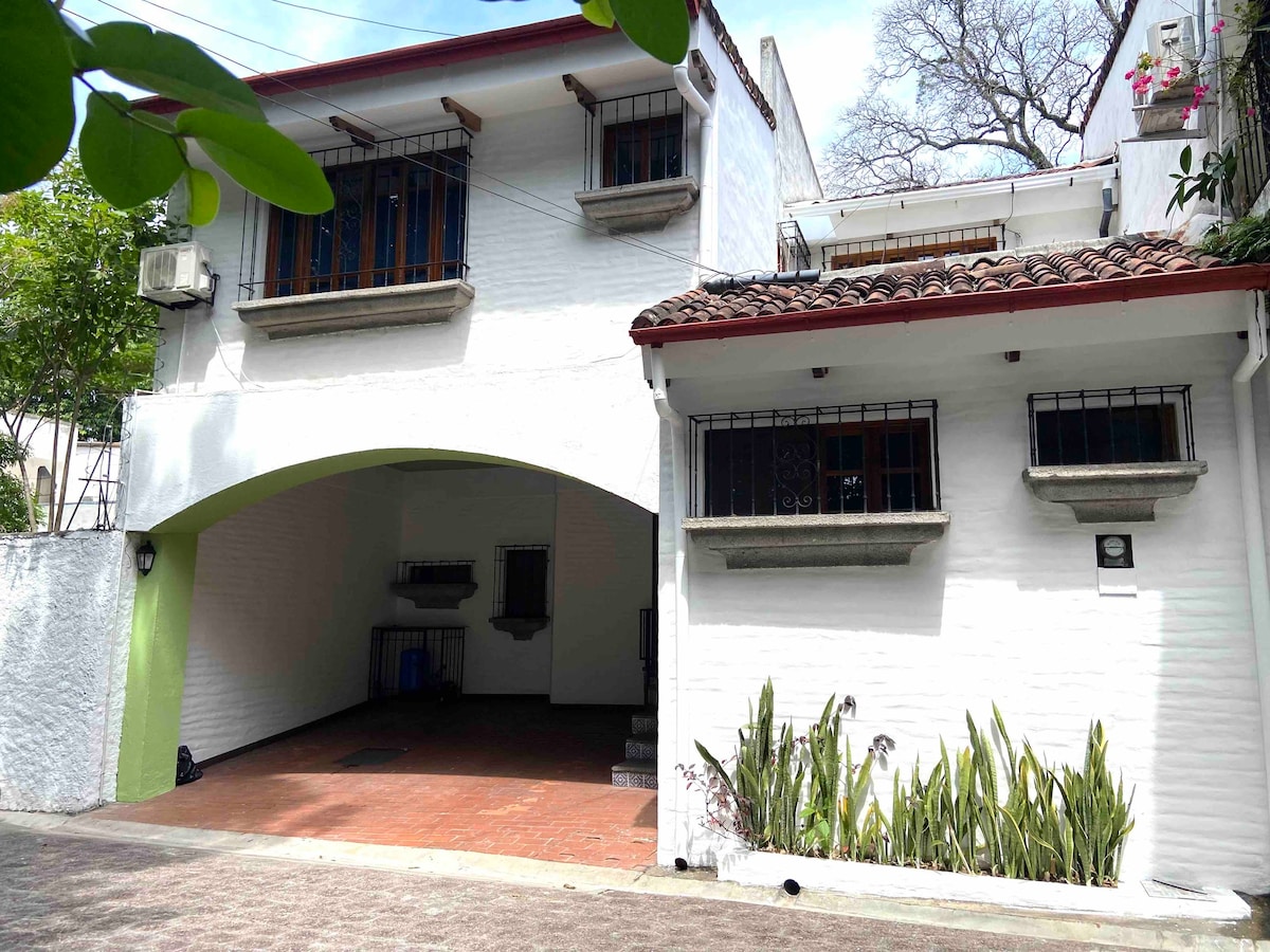Sweet Home in the heart of Zona Rosa, San Benito