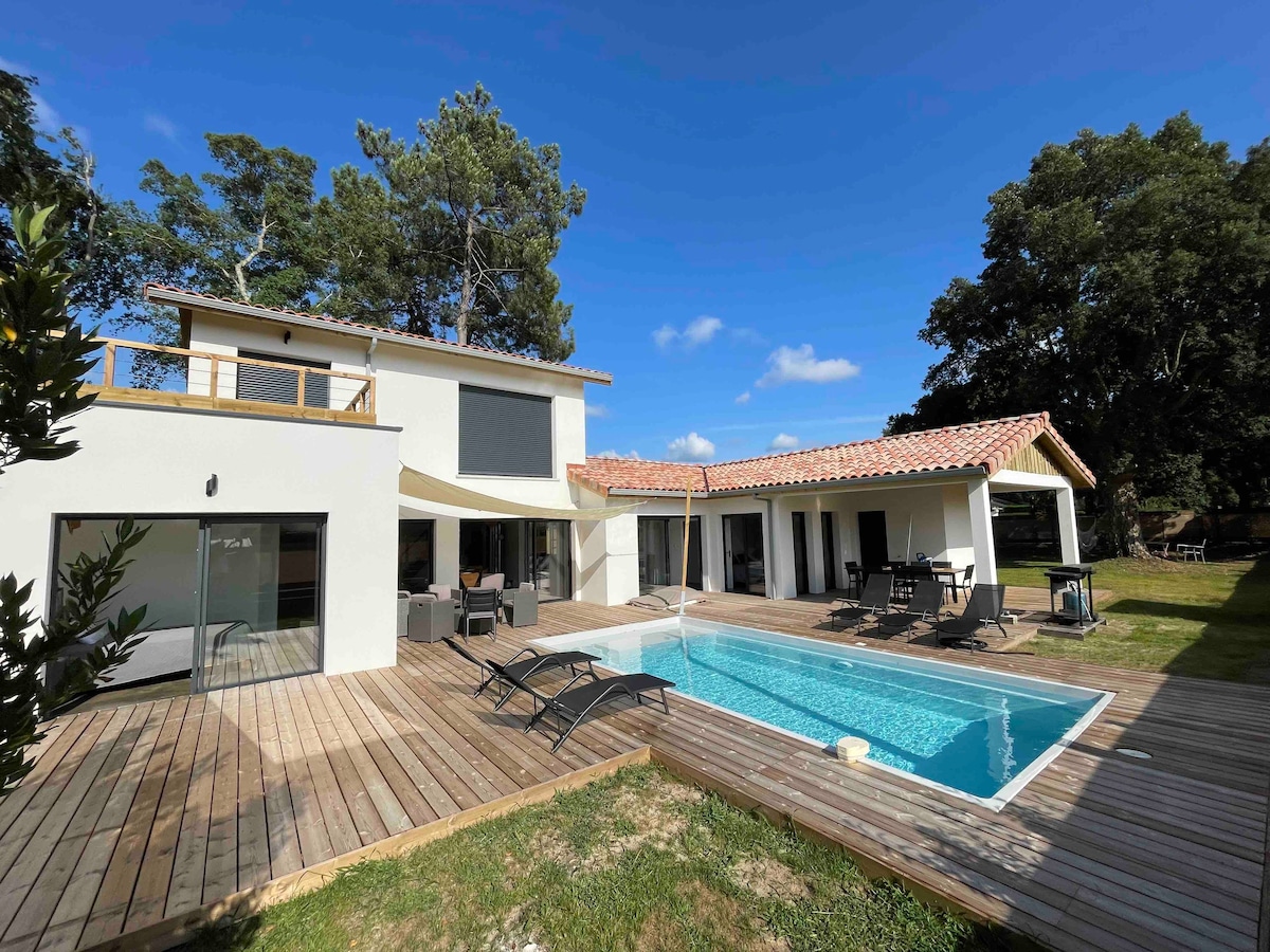 Comfort villa with heated pool* /10km Contis Plage