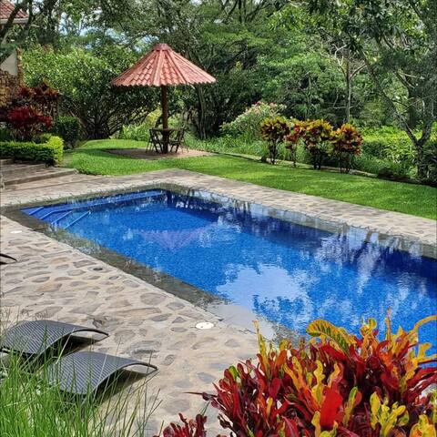 Luxury getaway, mountain views!
