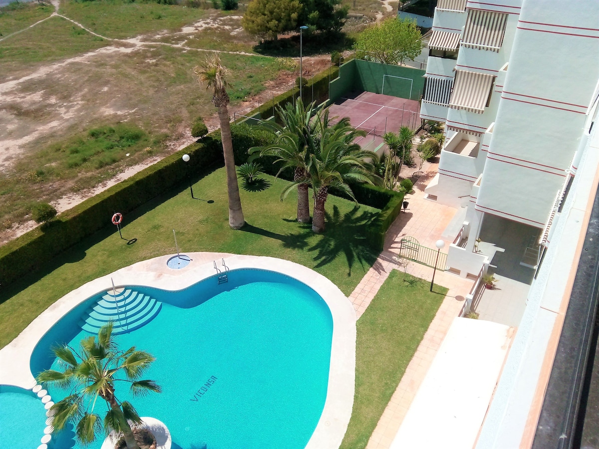 Apartamento con piscina y vistas - Villajoyosa