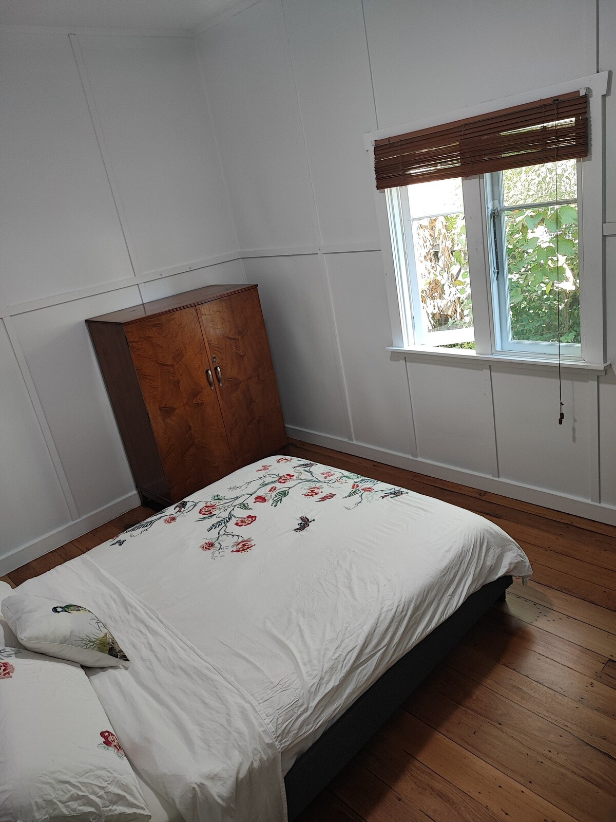 gay friendly Queen bedroom in California bungalow