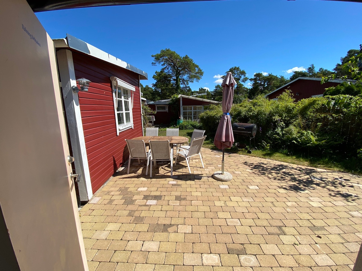 与Visby Snäck两栋小房子相结合