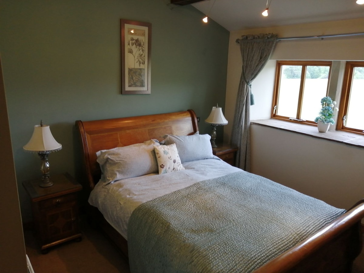 Luxury 3 bedroom countryside self catering cottage