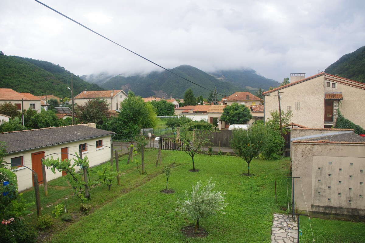 Maison 2 chambres avec terrasse et jardin