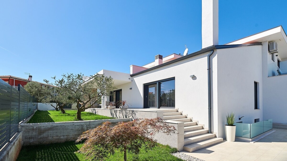 Villa dolcea - modern villa dolcea in northwestern