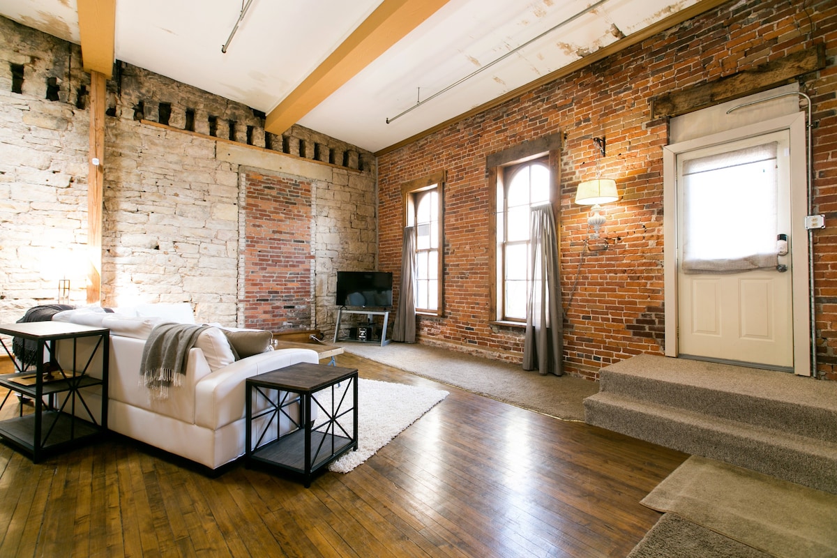 Downtown Lift Bridge Loft