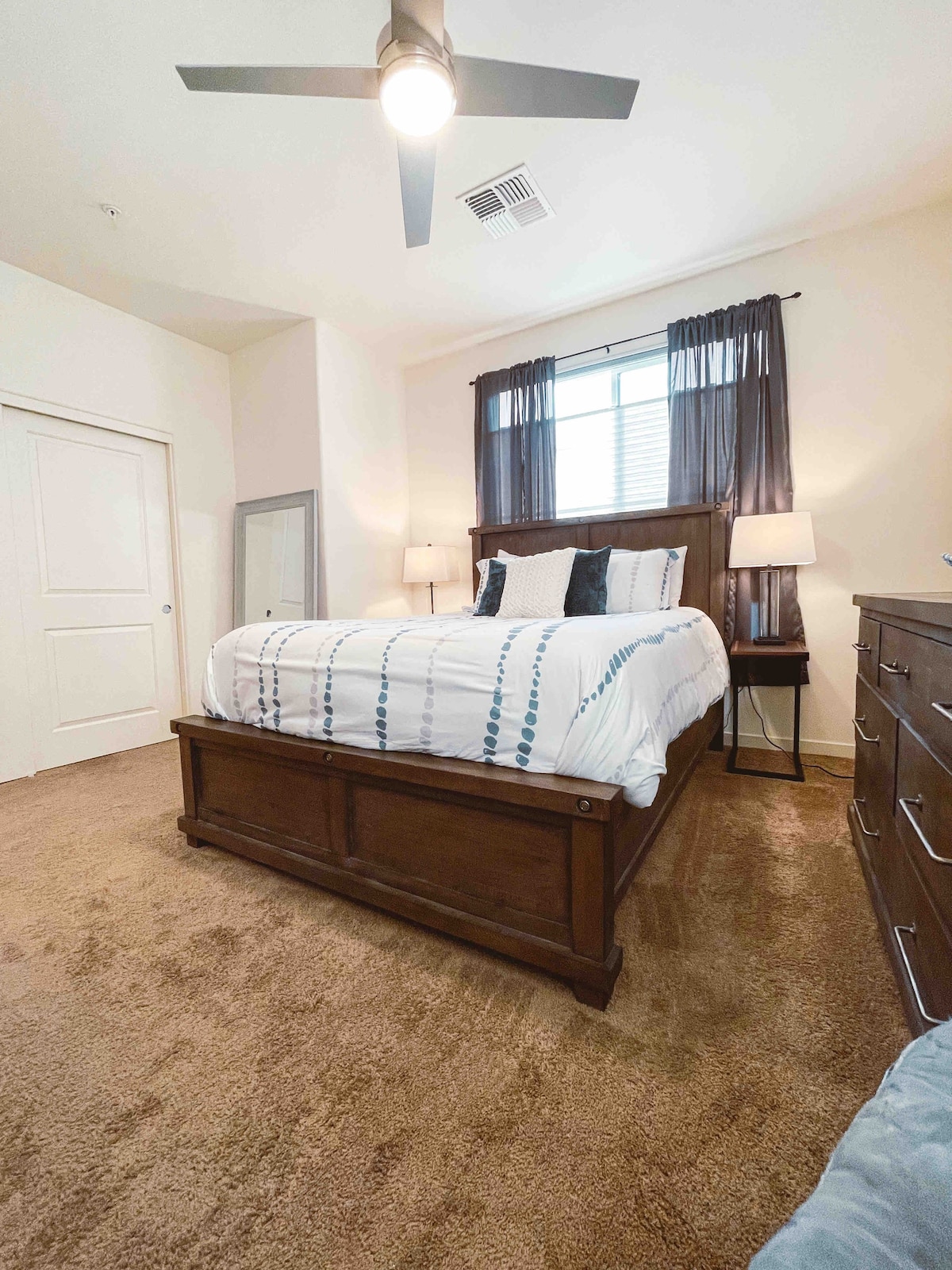 Tranquil Reno Townhome | Stylish & Near UNR