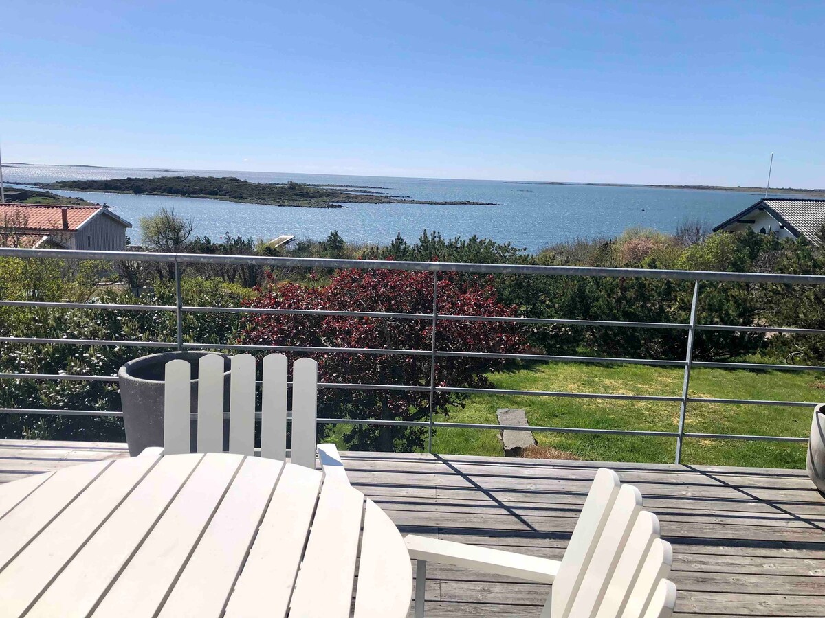 House in Varberg with a panorama sea view.