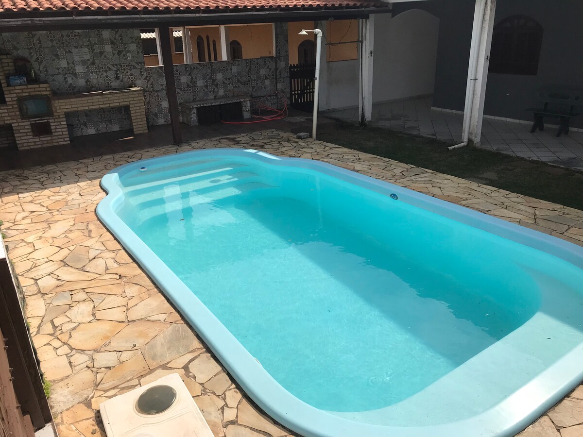 Casa ampla agradável com piscina