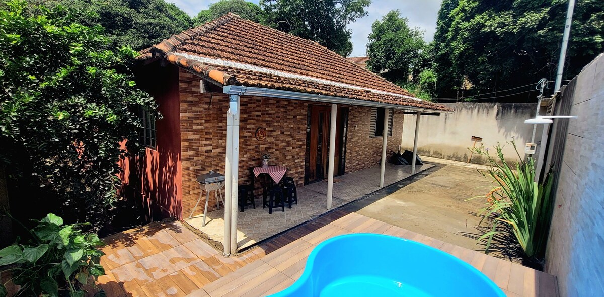 Casa com piscina e próxima a Praia de Minas.