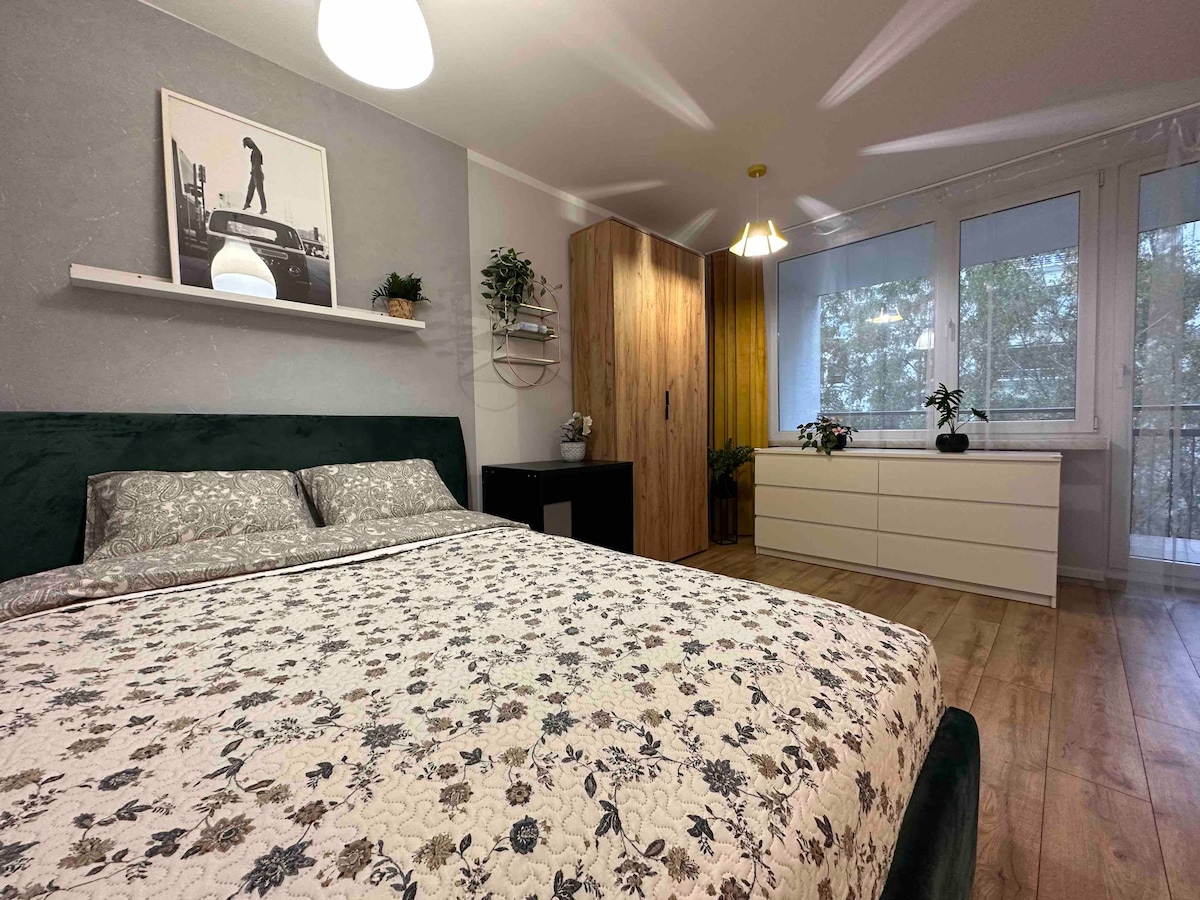 Apartament Centrum Bemowo靠近地铁